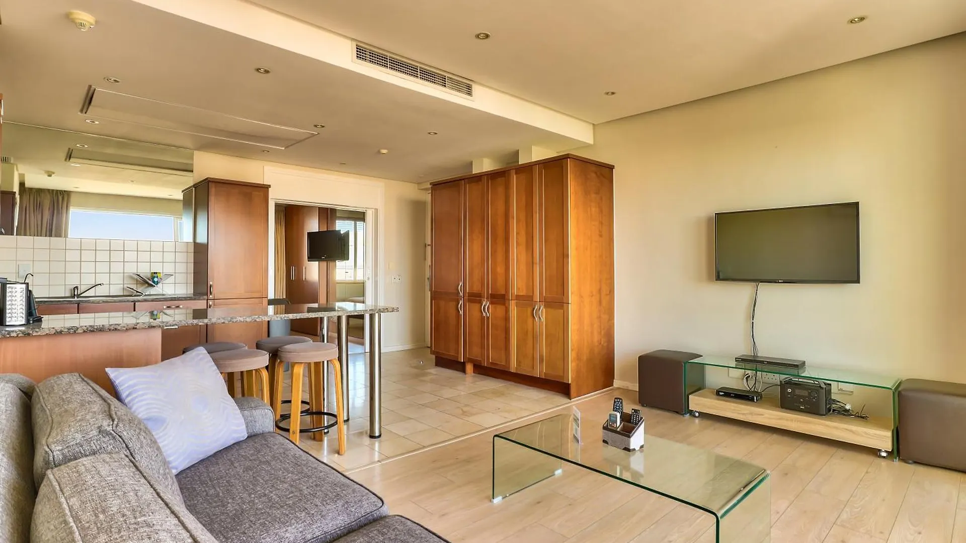 Apartment Waterfront Village Cape Town South Africa